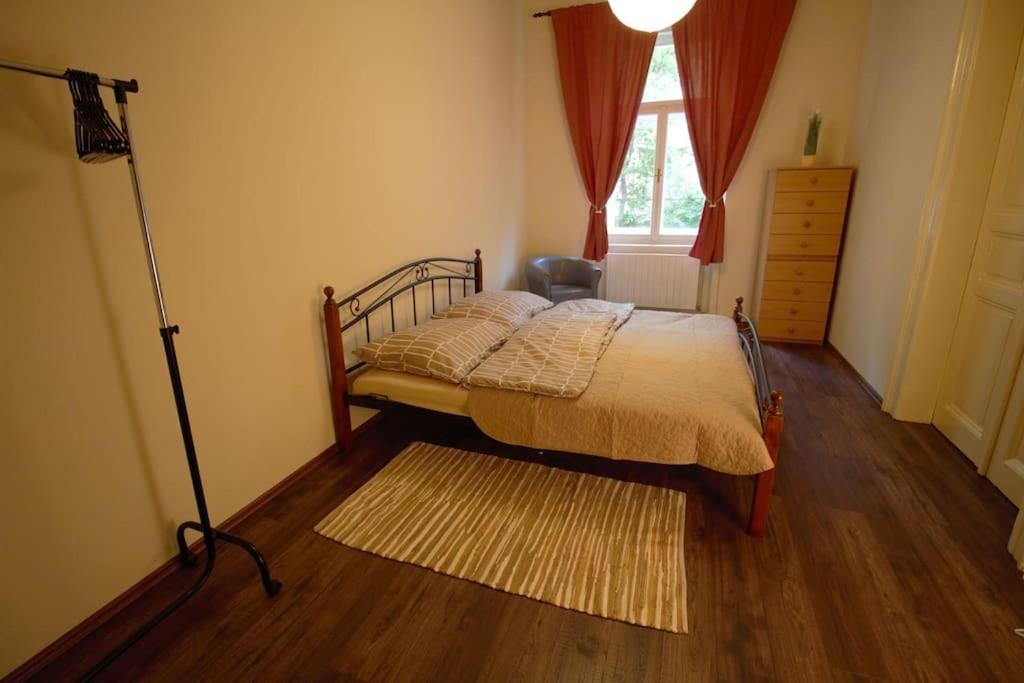 Comfort 2Bedrooms Quite Place!-Vinohrady Prague Luaran gambar