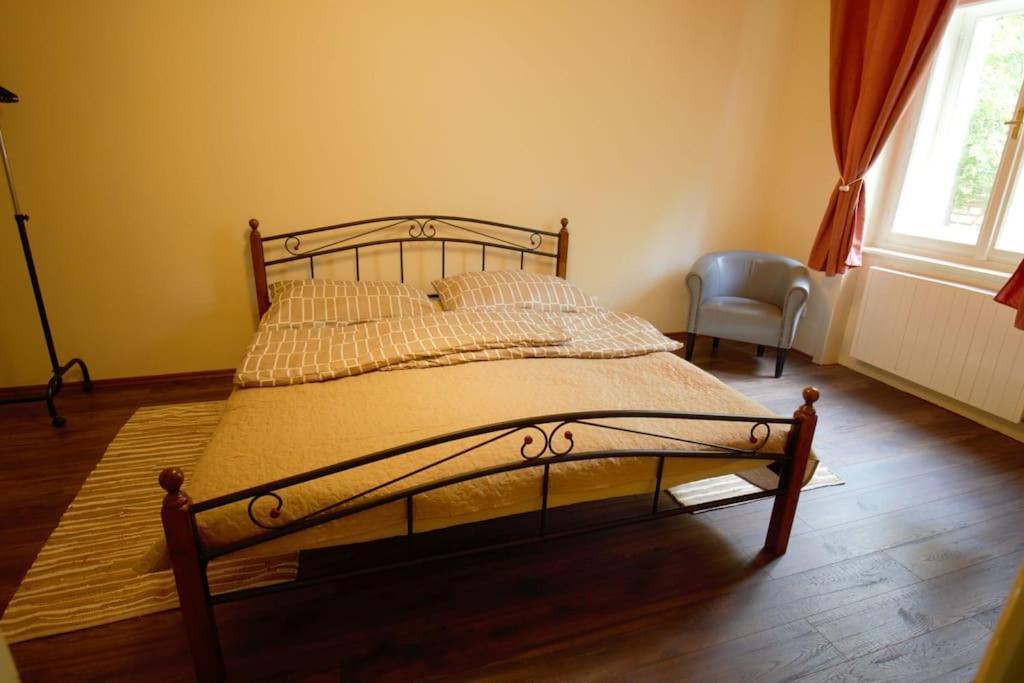 Comfort 2Bedrooms Quite Place!-Vinohrady Prague Luaran gambar